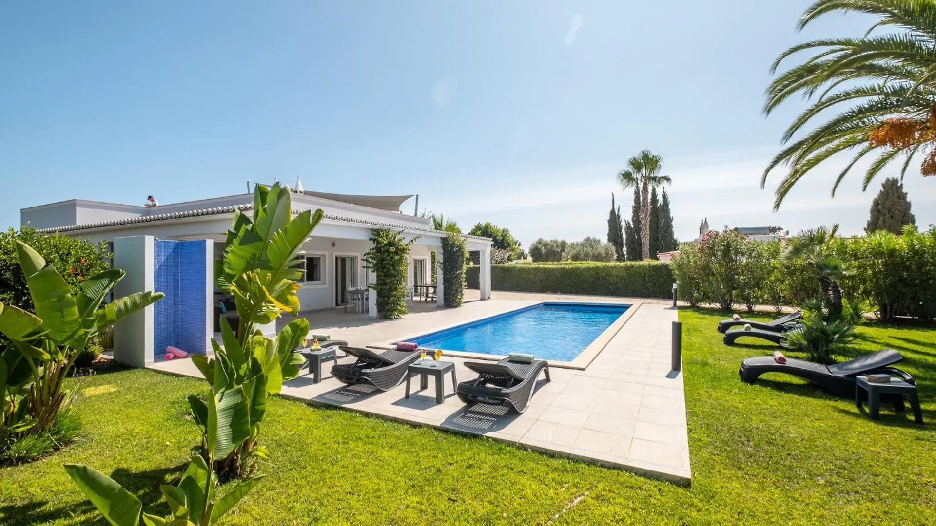Villa Spacious Retreat With Pool Carvoeiro